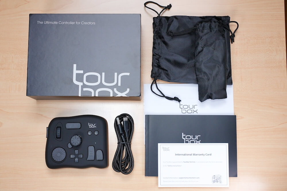 TourBoxの付属品