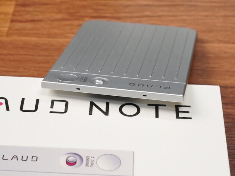 PLAUD NOTEをレビュー。ChatGPTと連携!文字起こし〜要約まで作成してくれる、新時代のボイスレコーダー